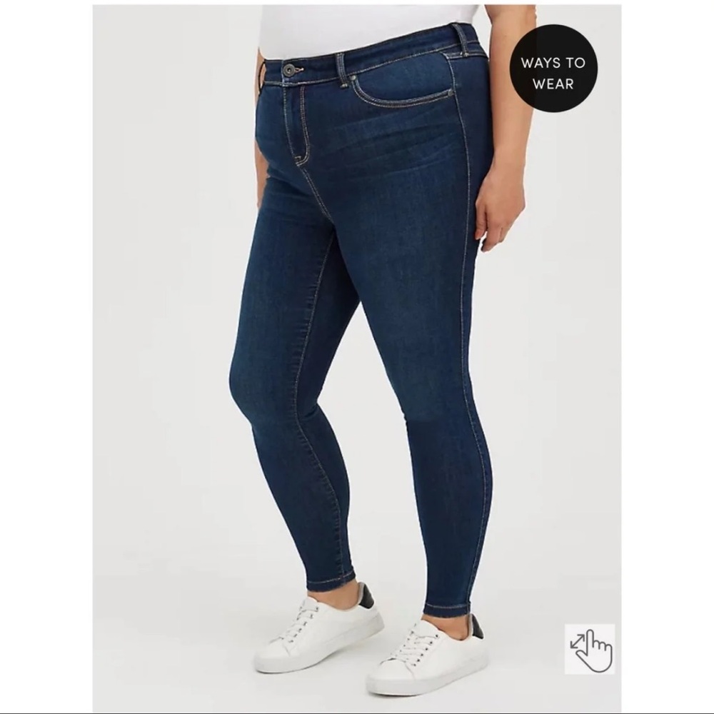 NWT Torrid Midfit Super Skinny Jeans - Super Soft Dark Wash Size 24S (Short)